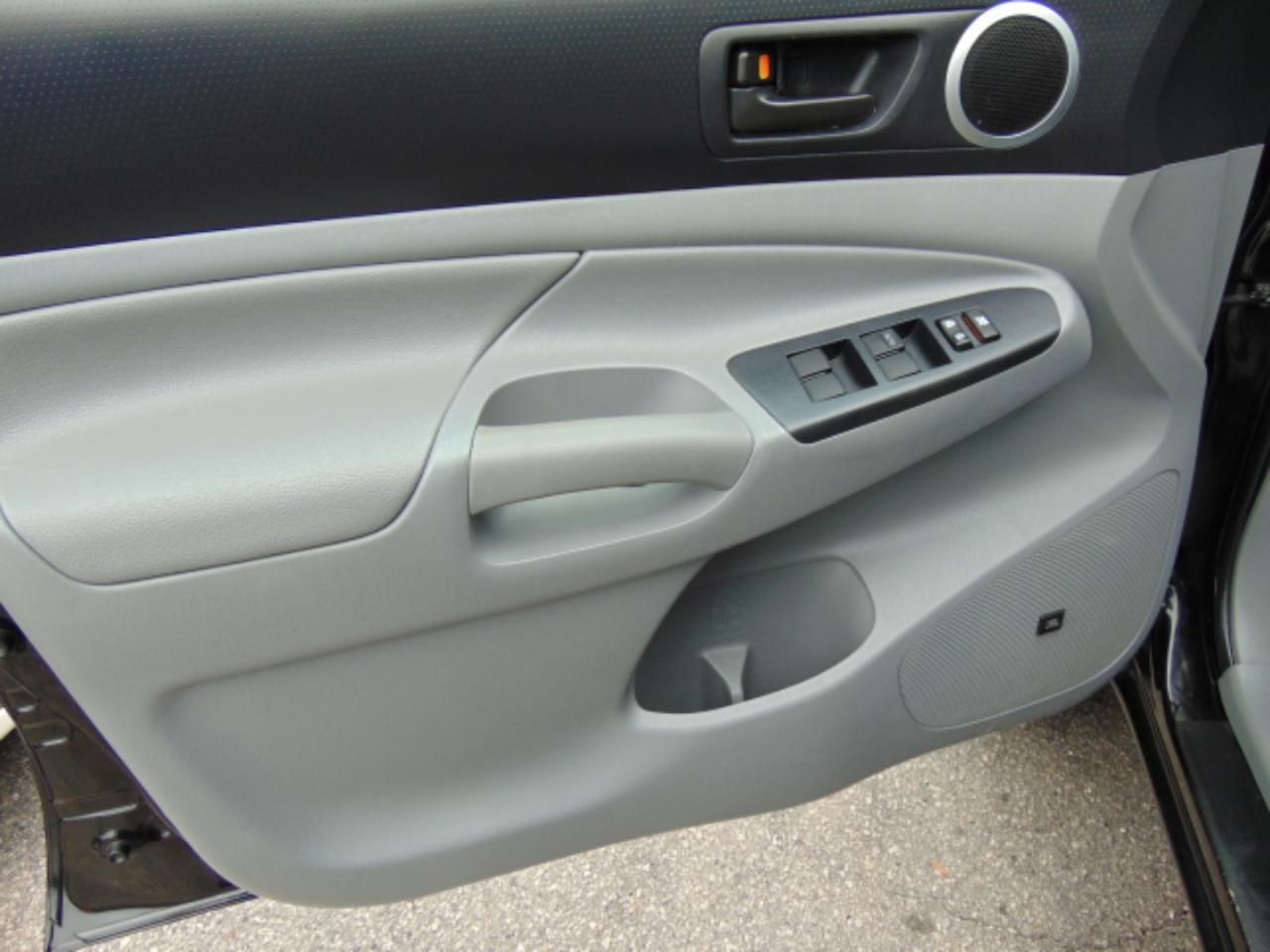 Toyota Tacoma  2012
