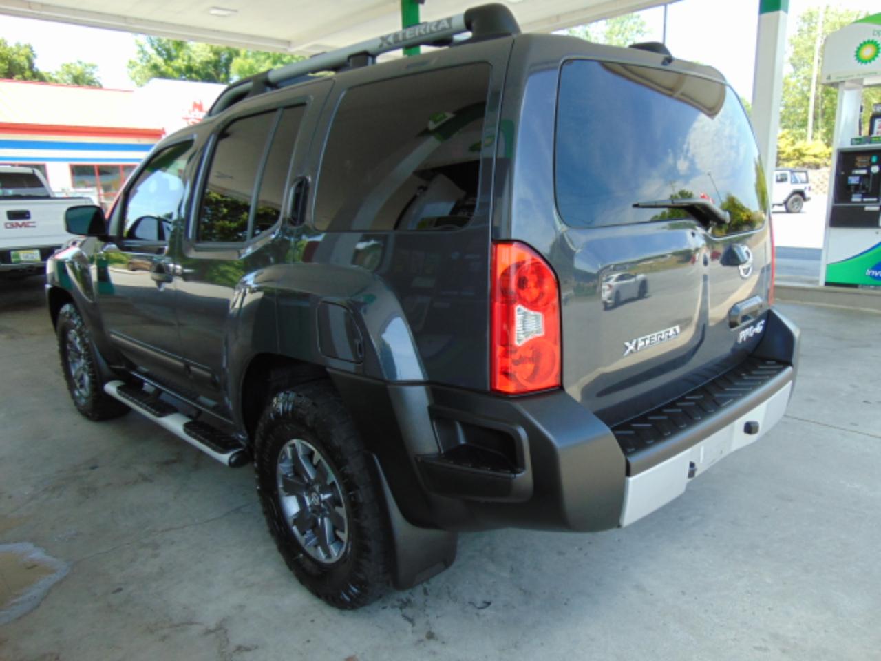 Nissan Xterra PRO-4X 5AT 4WD 2015