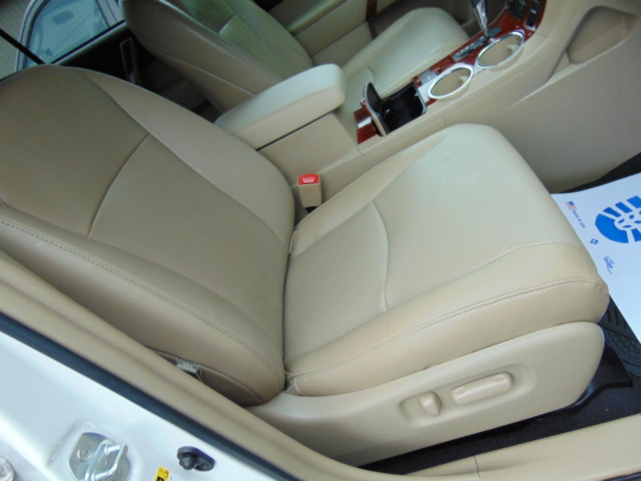 Toyota Highlander Limited 2WD 2013