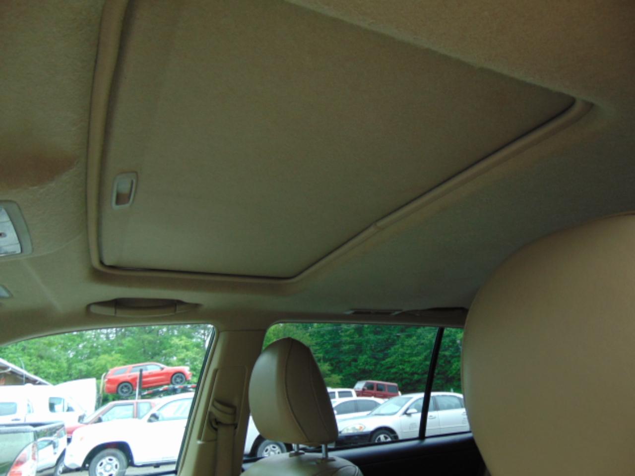 Toyota Highlander Limited 2WD 2013