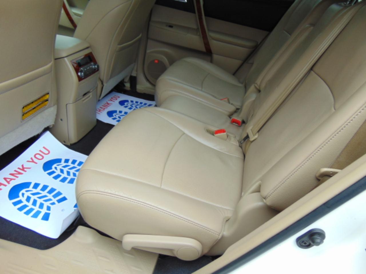Toyota Highlander Limited 2WD 2013