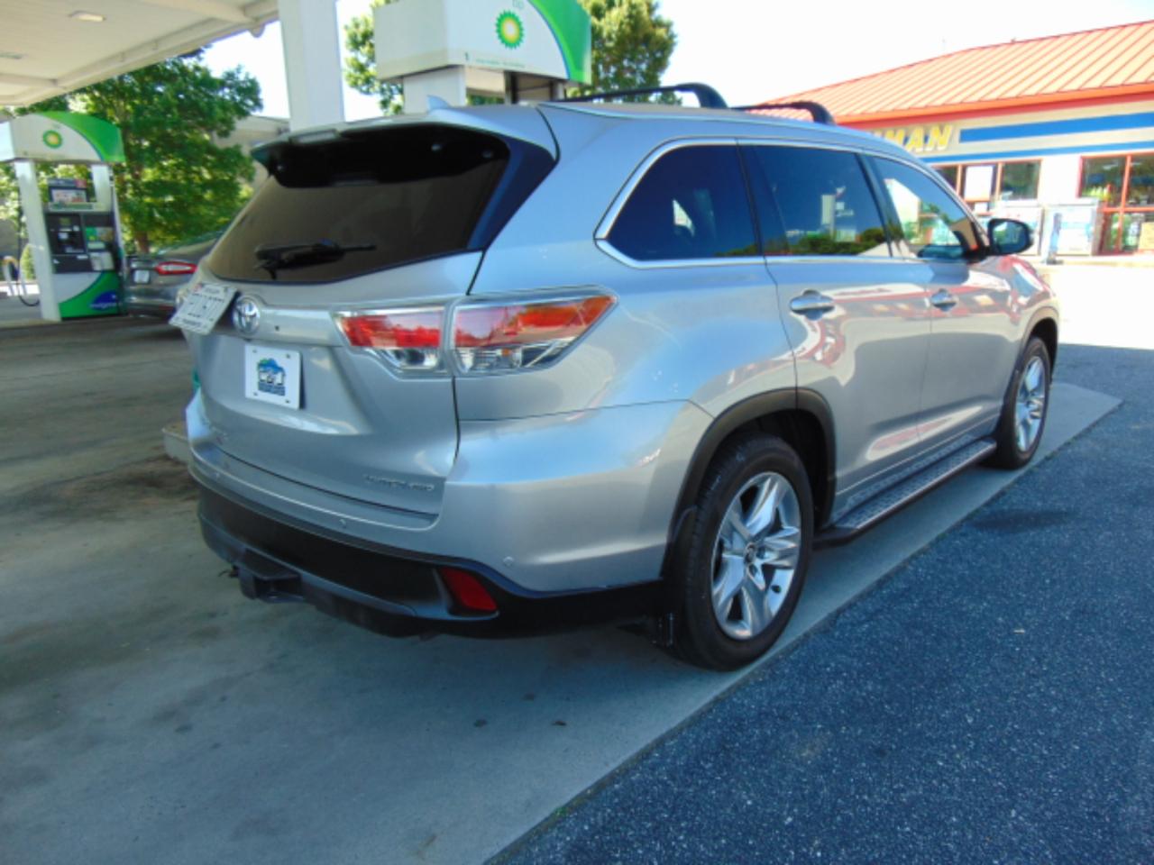 Toyota Highlander Limited AWD V6 2016