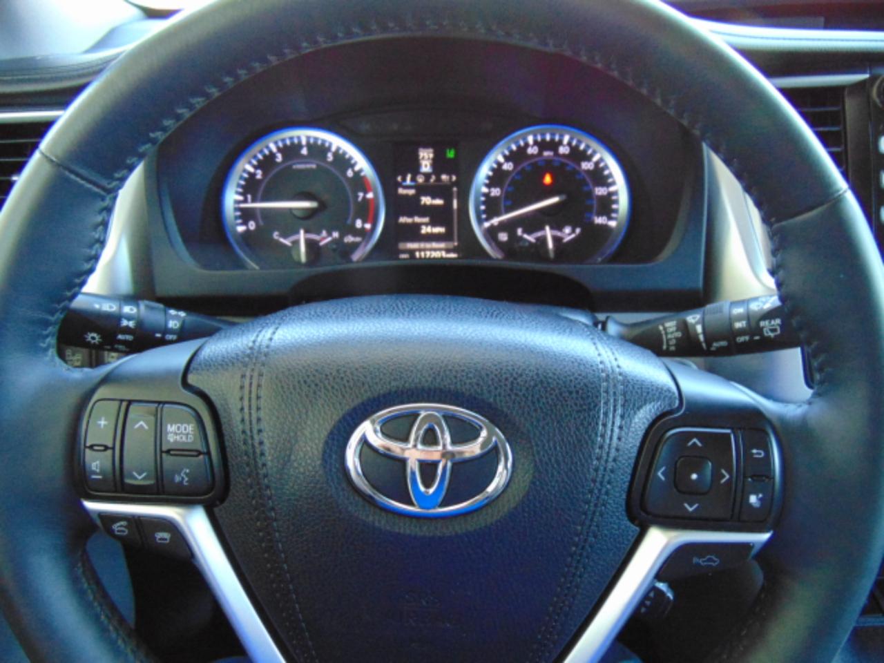 Toyota Highlander Limited AWD V6 2016
