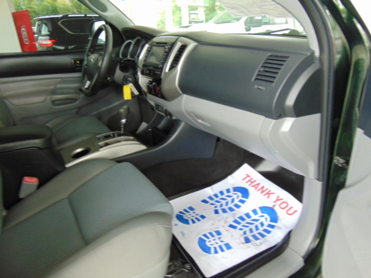 Toyota Tacoma  2013