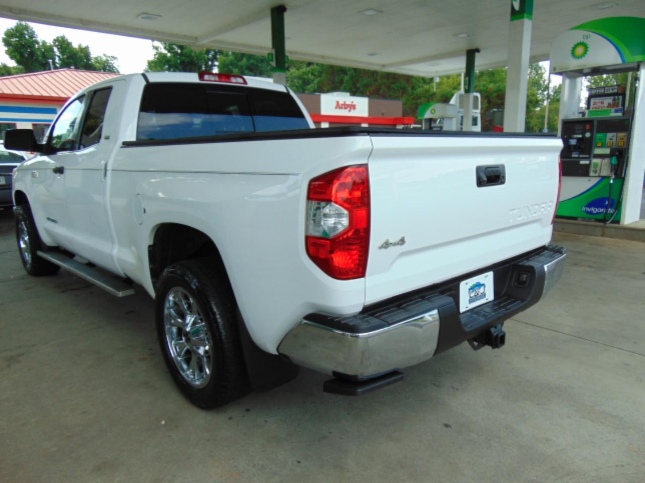 Toyota Tundra SR5 5.7L V8 FFV Double Cab 4WD 2015