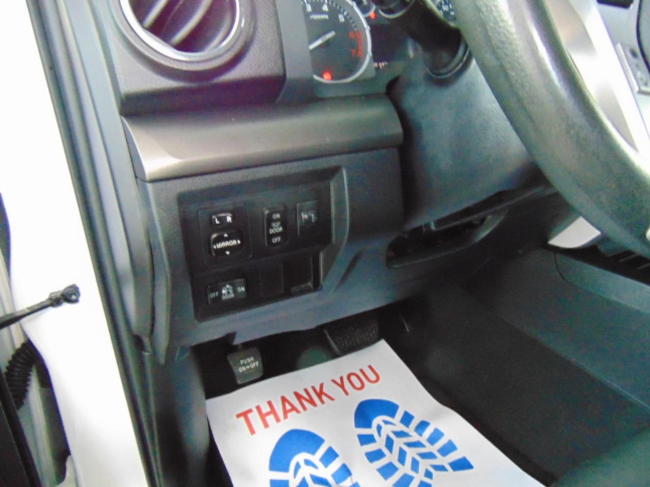 Toyota Tundra SR5 5.7L V8 FFV Double Cab 4WD 2015