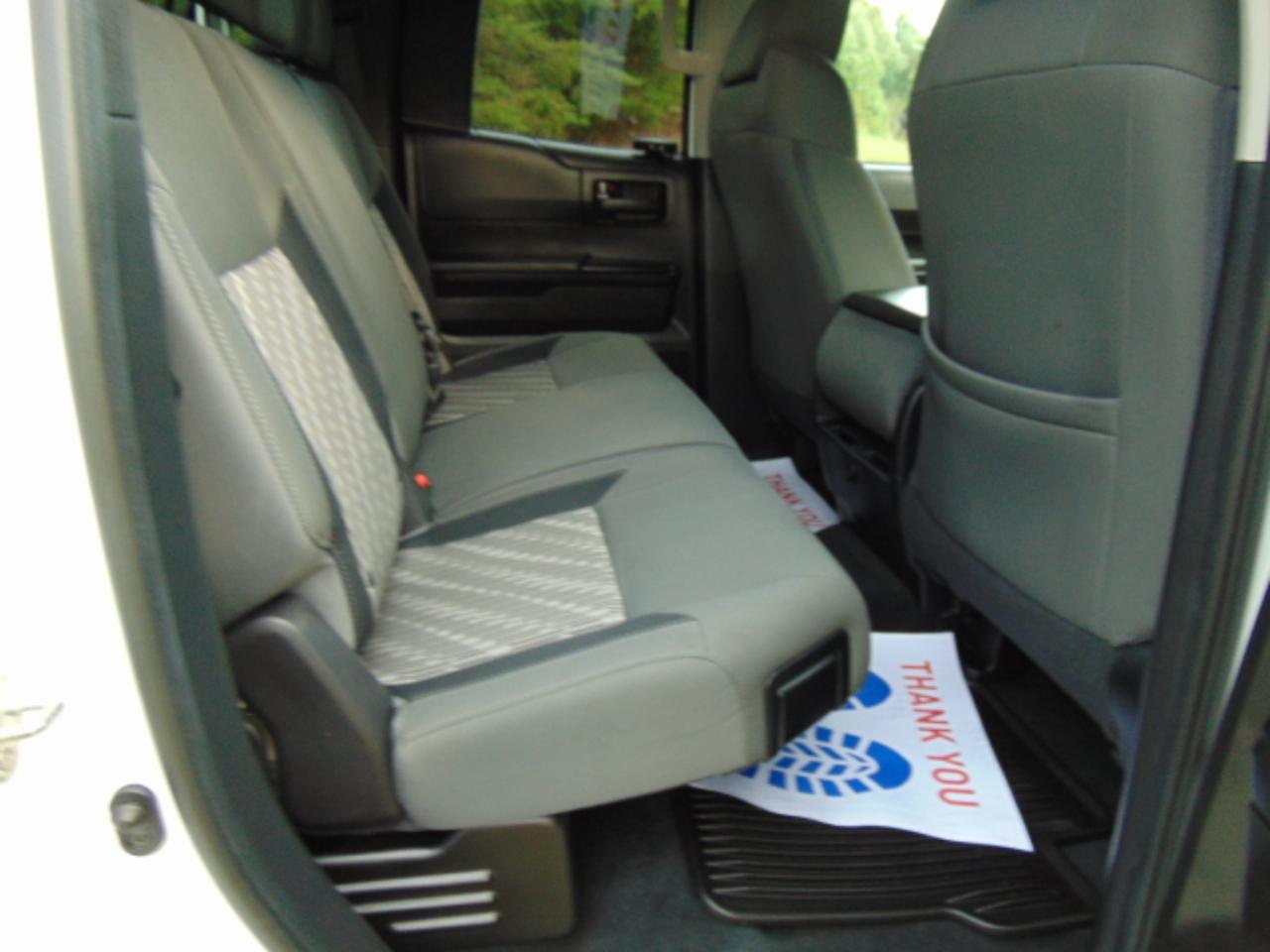 Toyota Tundra SR5 5.7L V8 Double Cab 4WD 2020