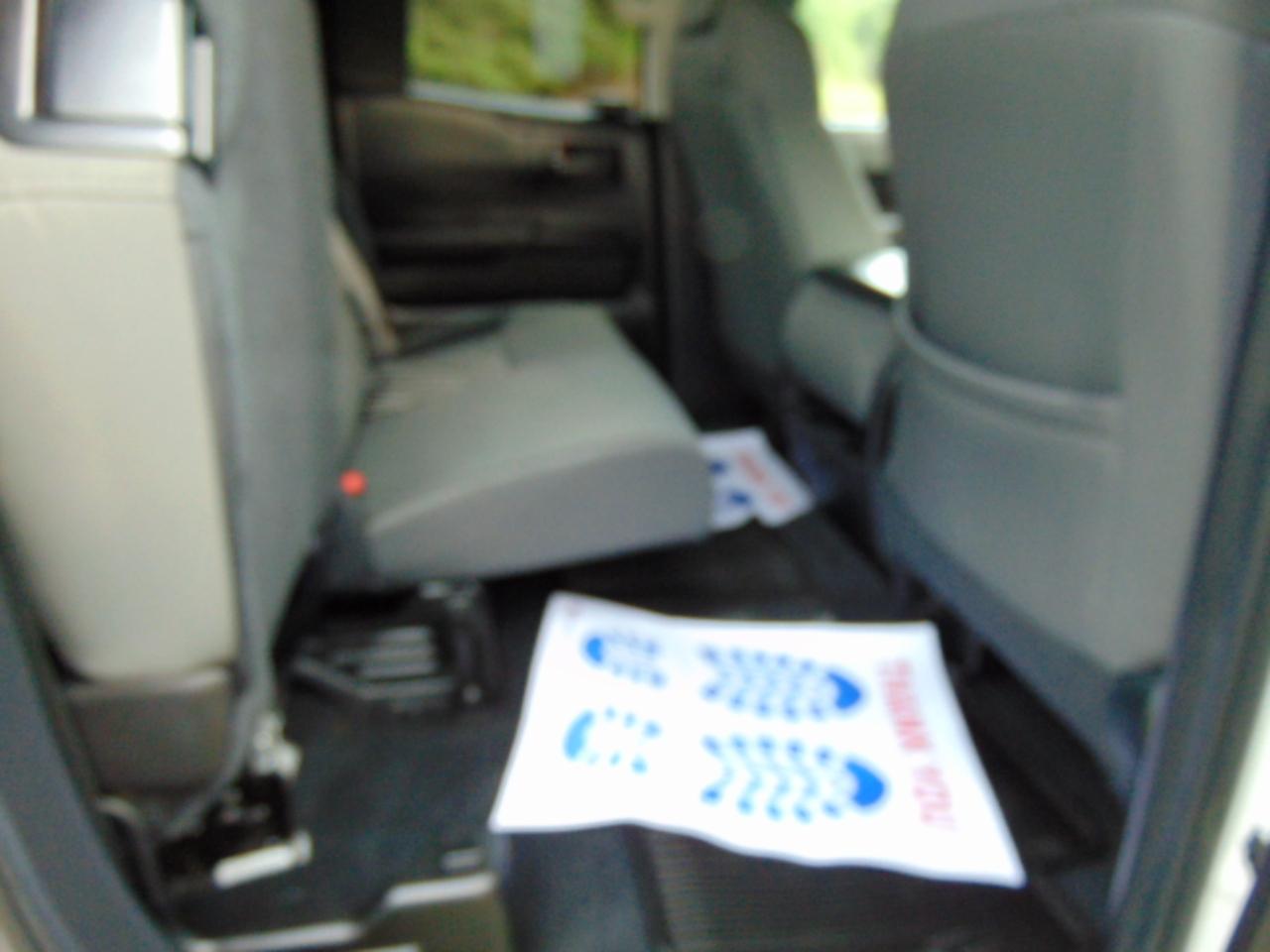 Toyota Tundra SR5 5.7L V8 Double Cab 4WD 2020
