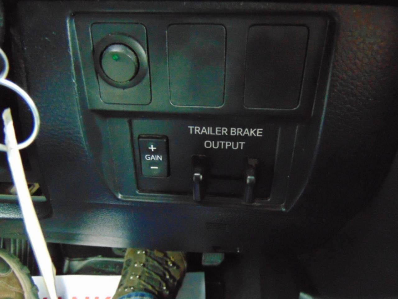 Toyota Tundra SR5 5.7L V8 Double Cab 4WD 2020