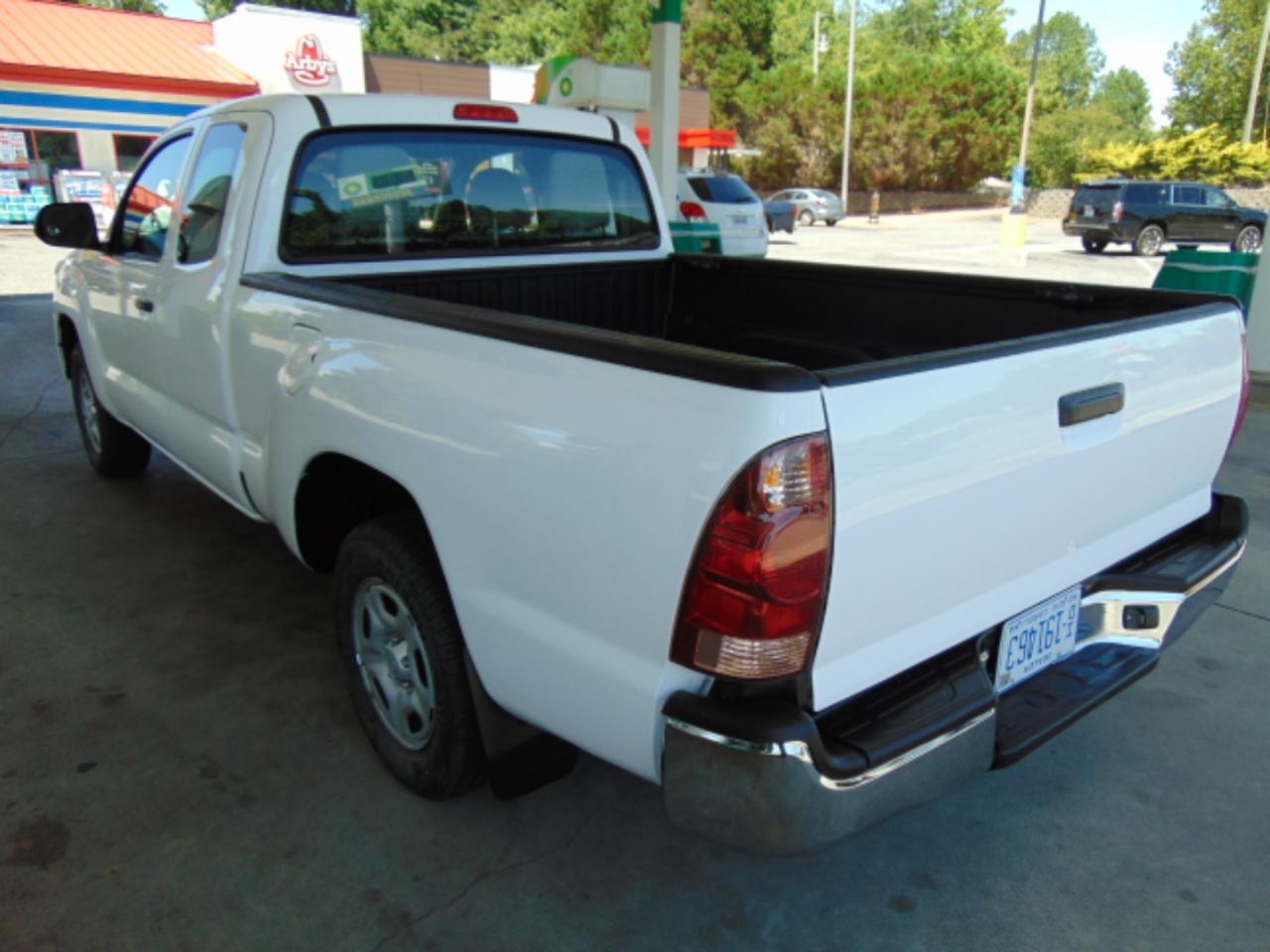 Toyota Tacoma Access Cab I4 5MT 2WD 2015
