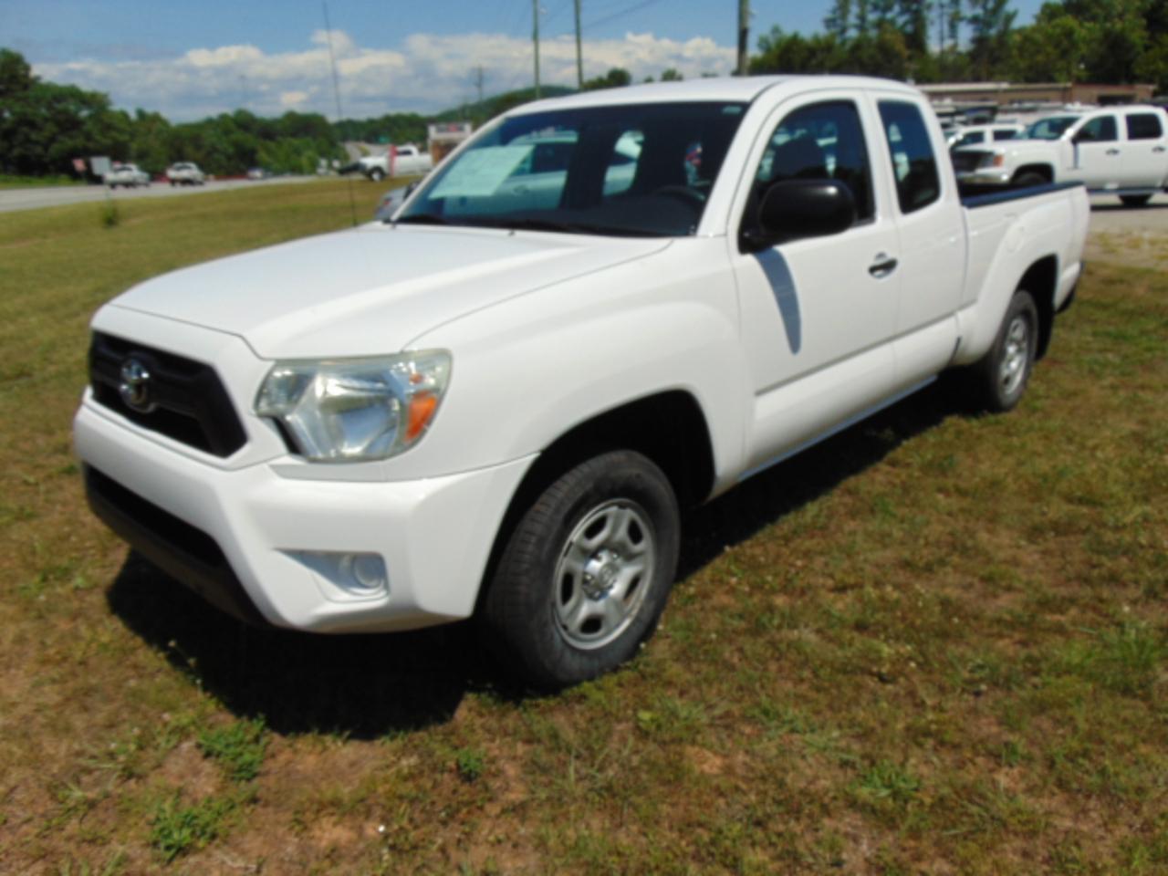 Toyota Tacoma Access Cab I4 5MT 2WD 2015