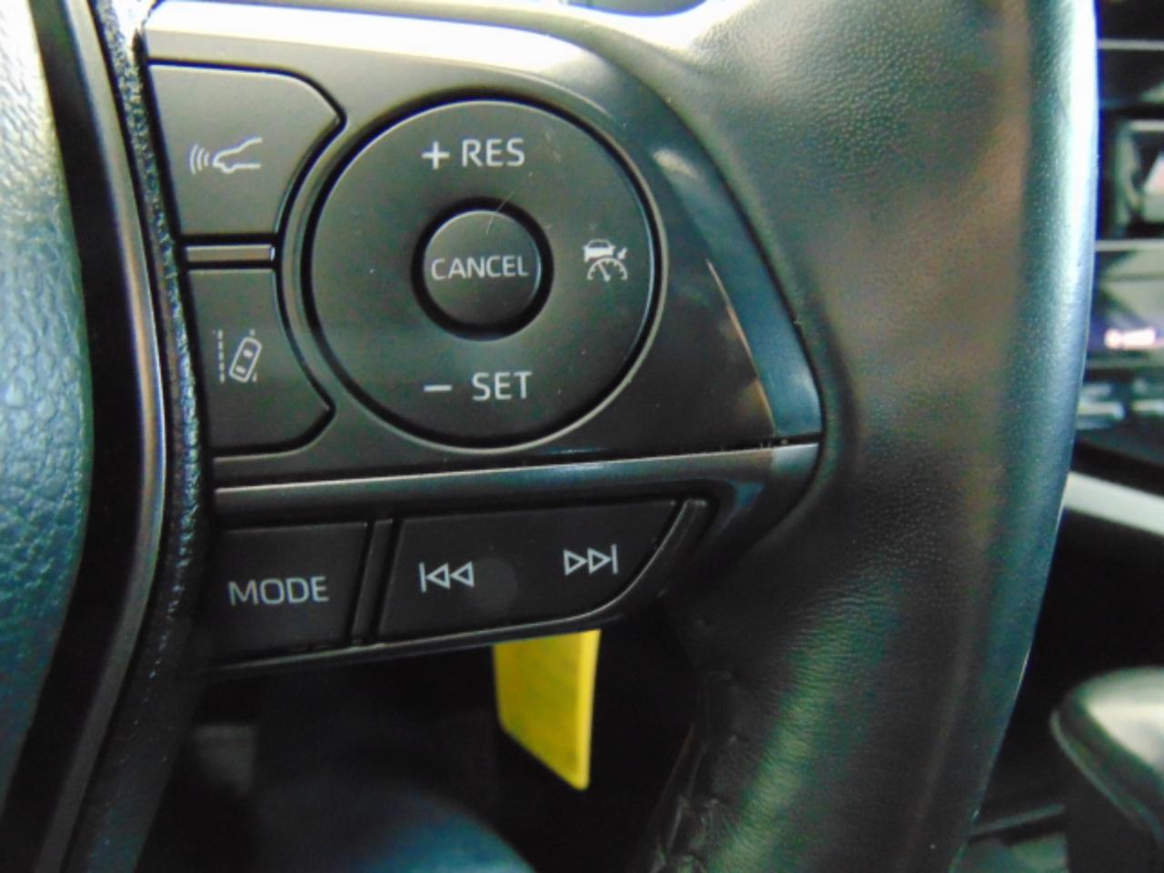 Toyota Camry SE 2022