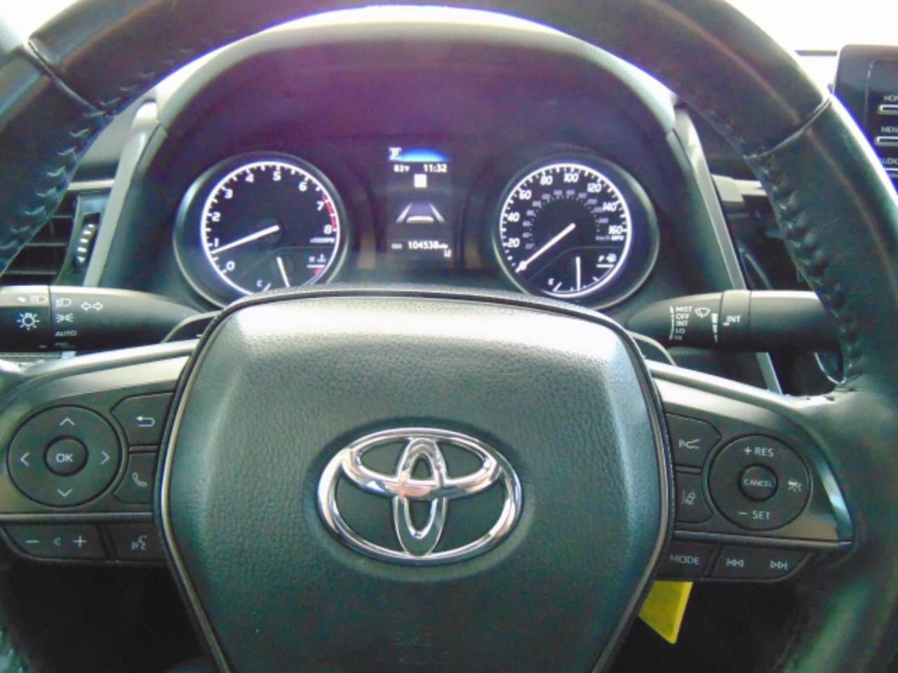 Toyota Camry SE 2022