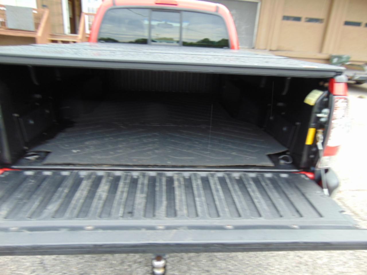 Toyota Tacoma Access Cab V6 5AT 4WD 2015