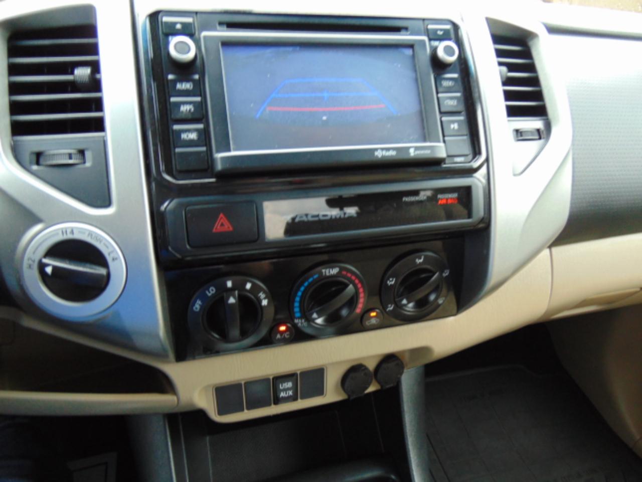 Toyota Tacoma Access Cab V6 5AT 4WD 2015