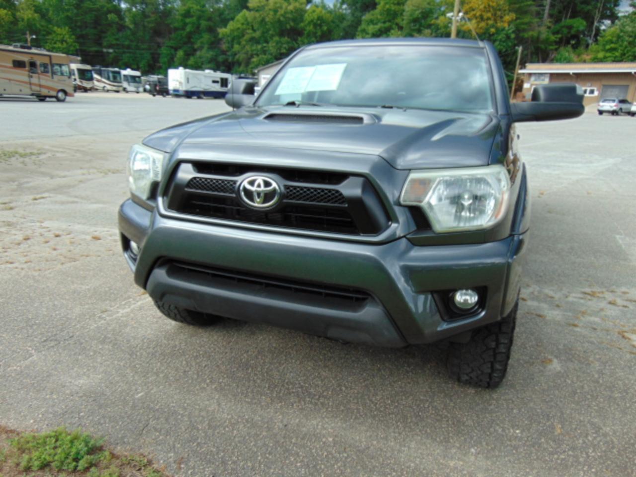 Toyota Tacoma  2015