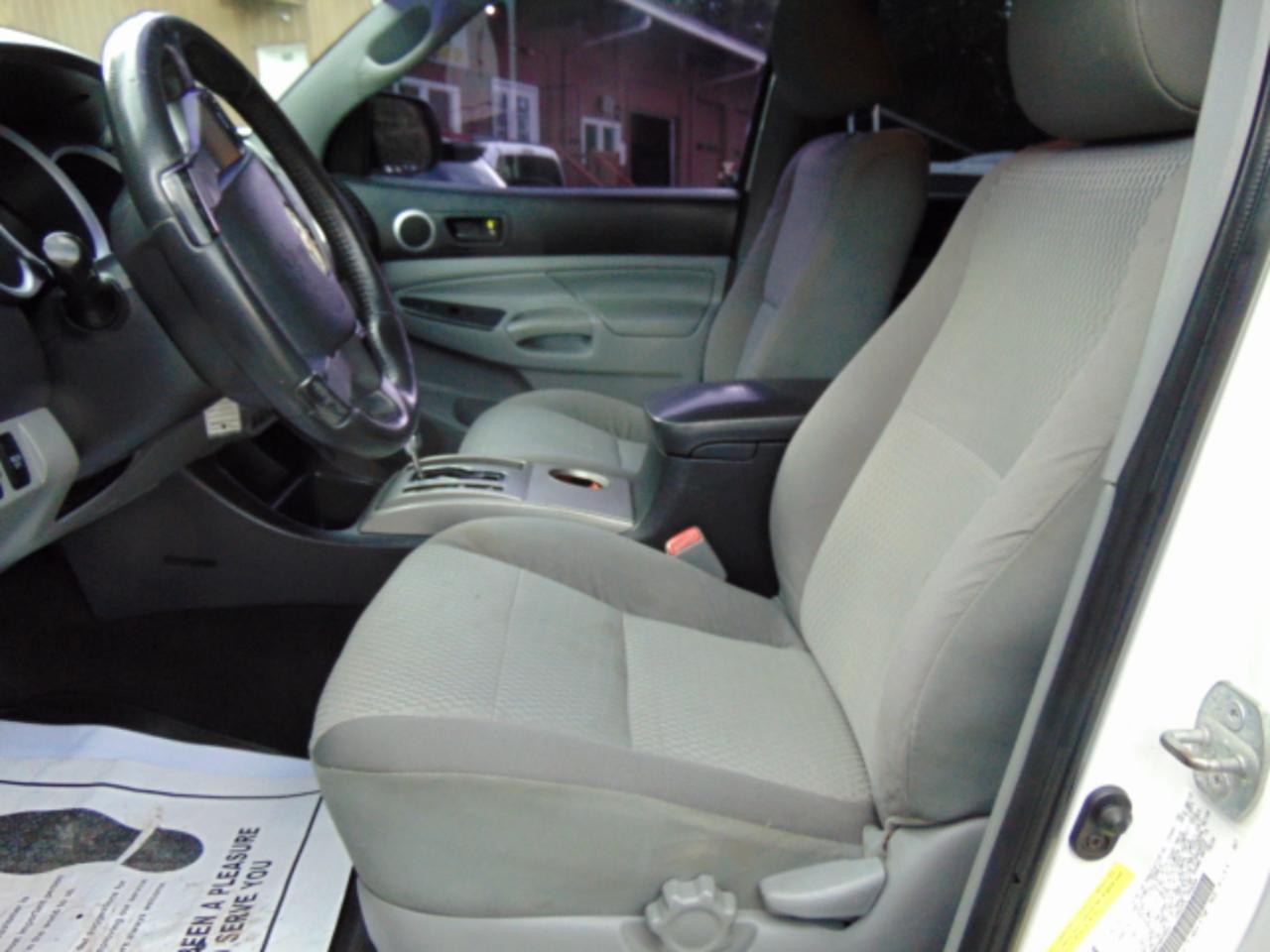 Toyota Tacoma Double Cab  2013