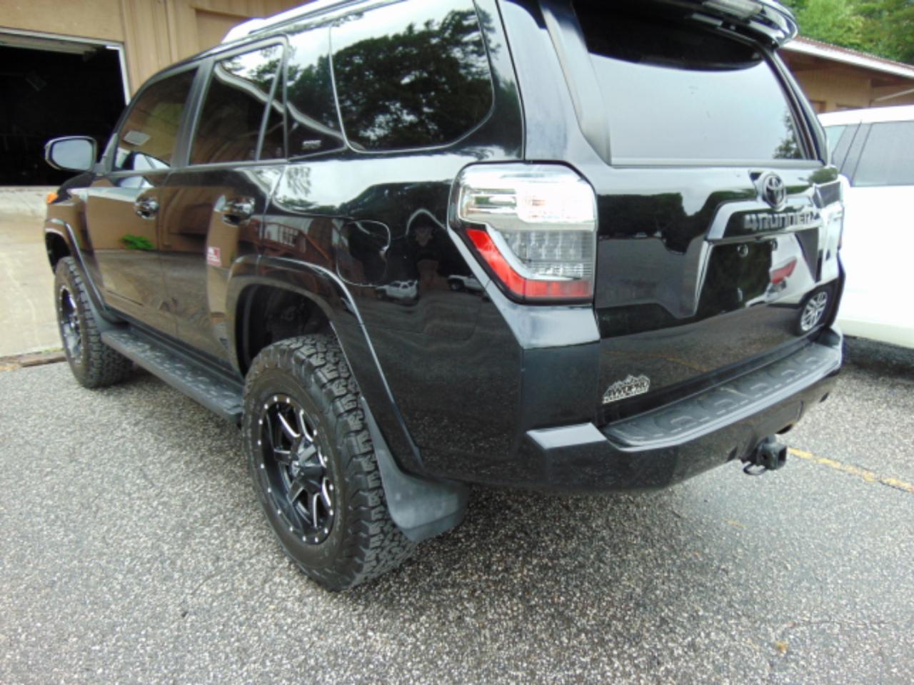 Toyota 4Runner SR5 4WD 2017
