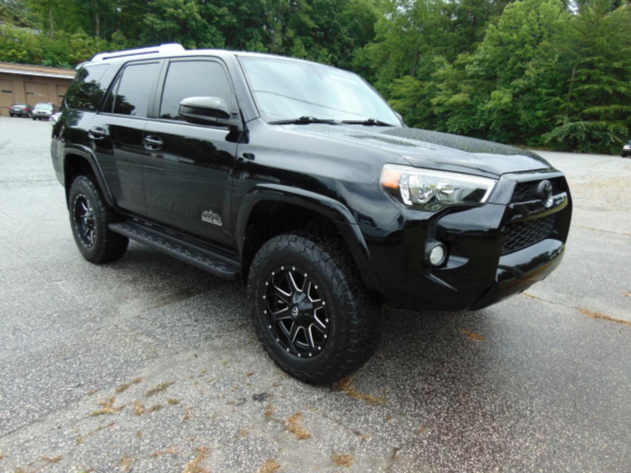 Toyota 4Runner SR5 4WD 2017