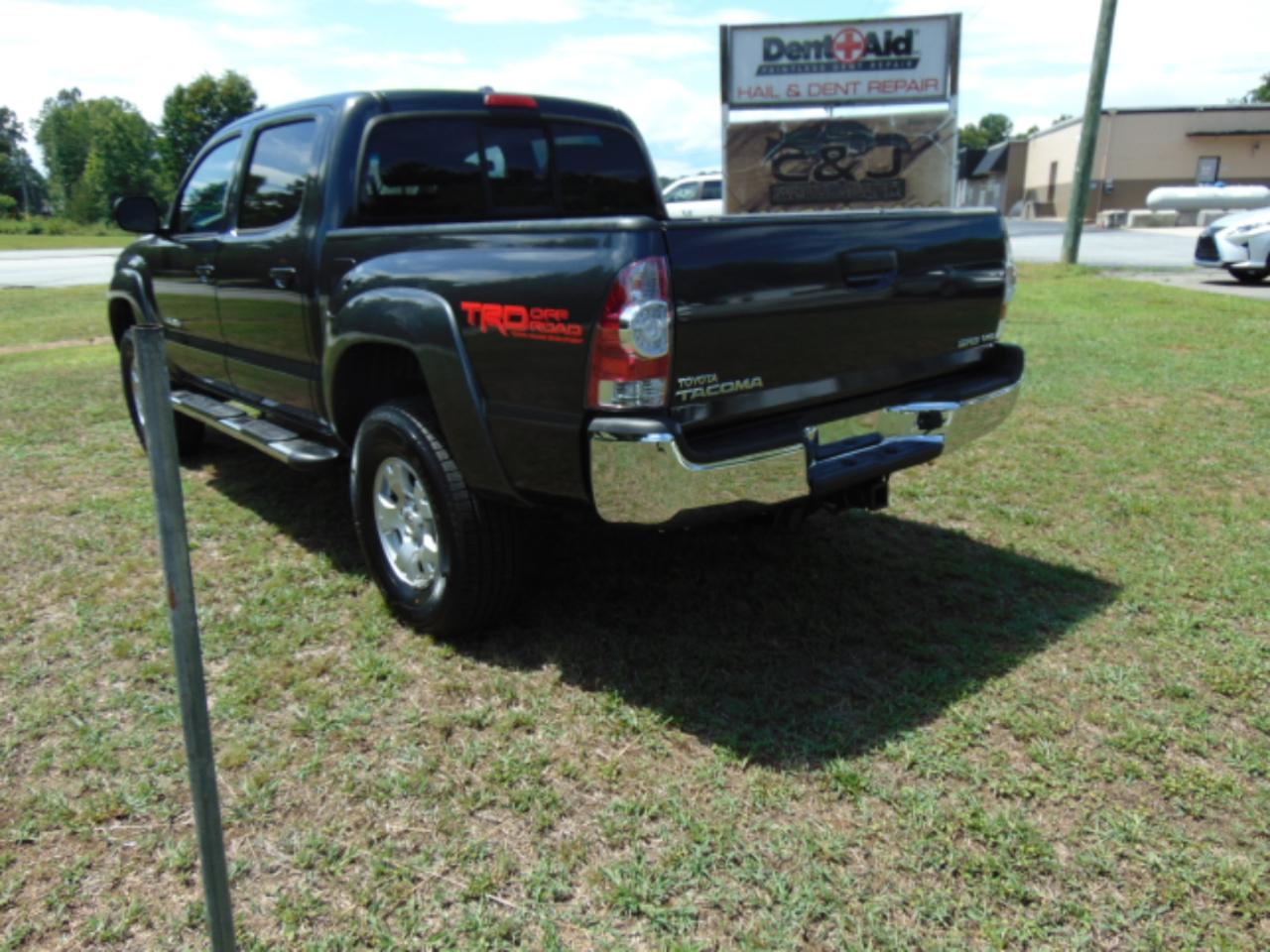 Toyota Tacoma Double Cab V6 4WD 2010