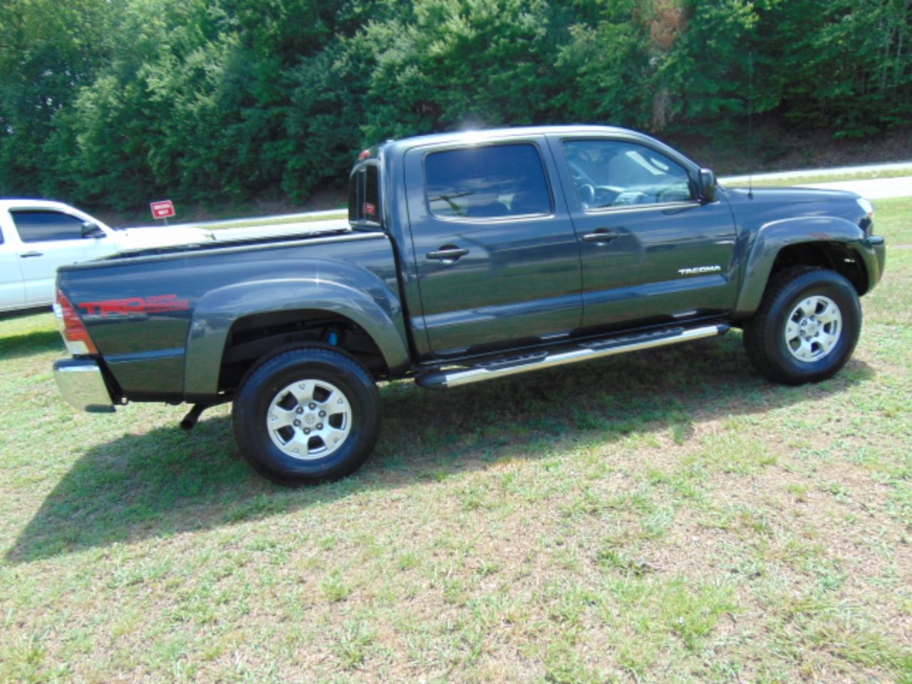Toyota Tacoma Double Cab V6 4WD 2010