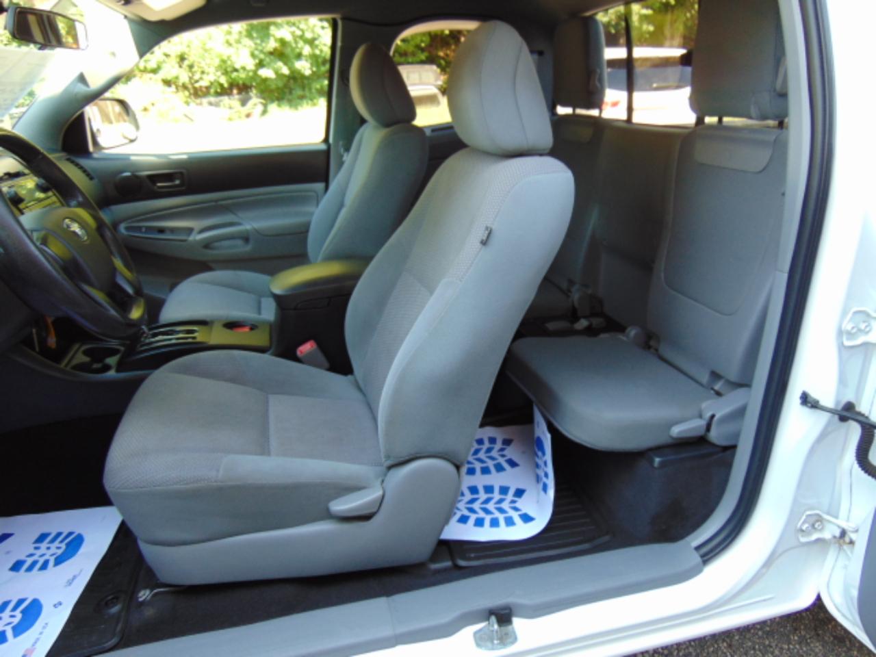 Toyota Tacoma Access Cab V6 Auto 4WD 2012