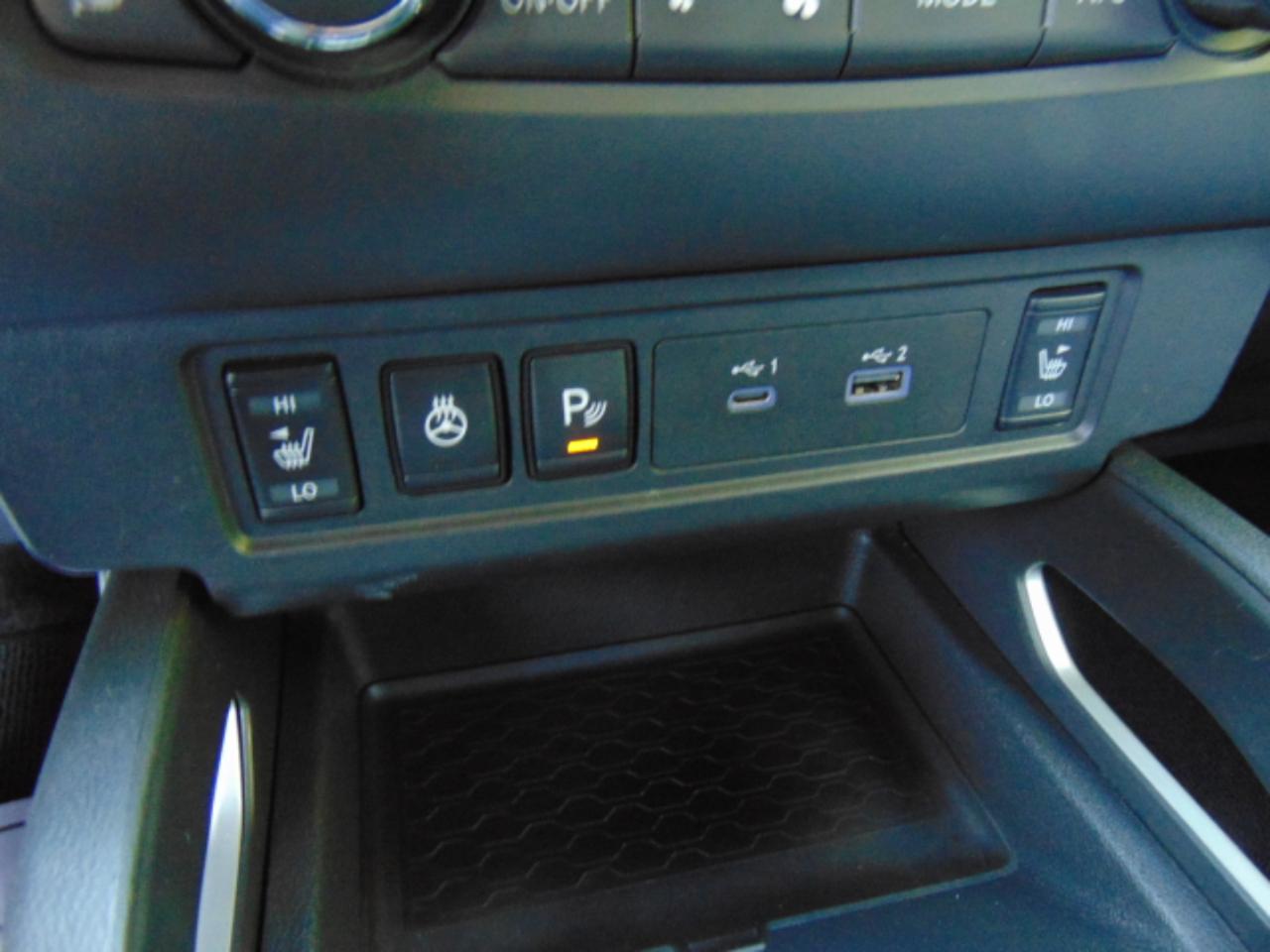 Nissan Frontier SV Crew Cab SWB 4WD 2022