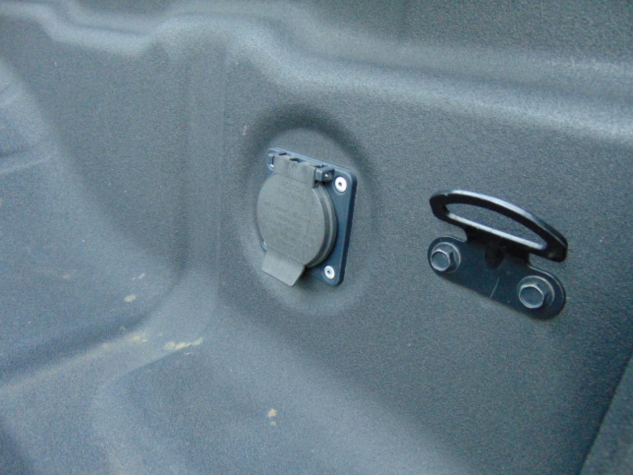 Nissan Frontier SV Crew Cab SWB 4WD 2022