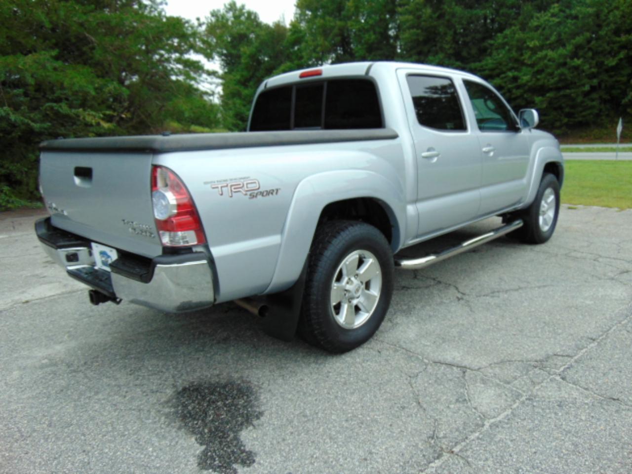Toyota Tacoma PreRunner Double Cab V6 Auto 2WD 2009