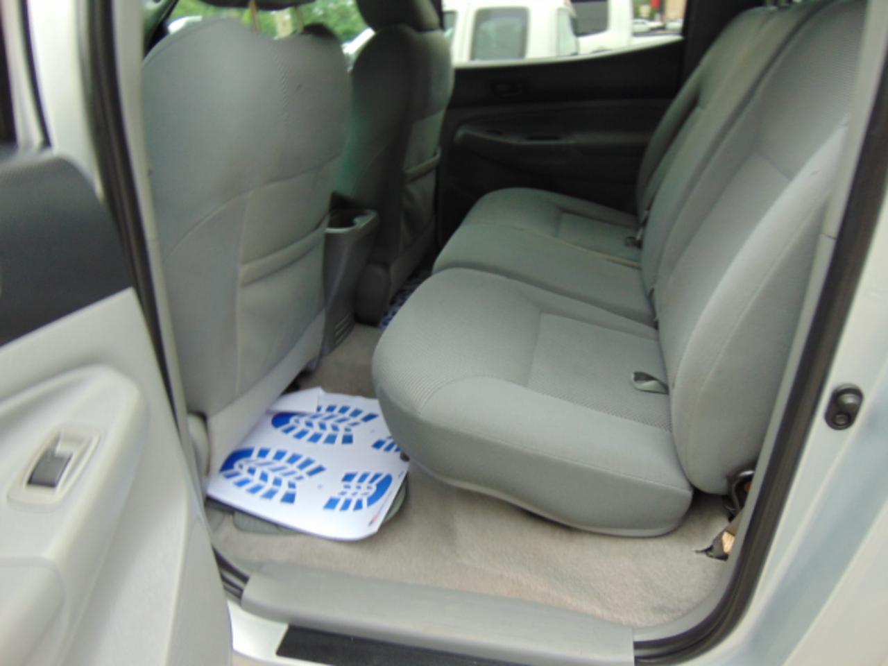 Toyota Tacoma PreRunner Double Cab V6 Auto 2WD 2009