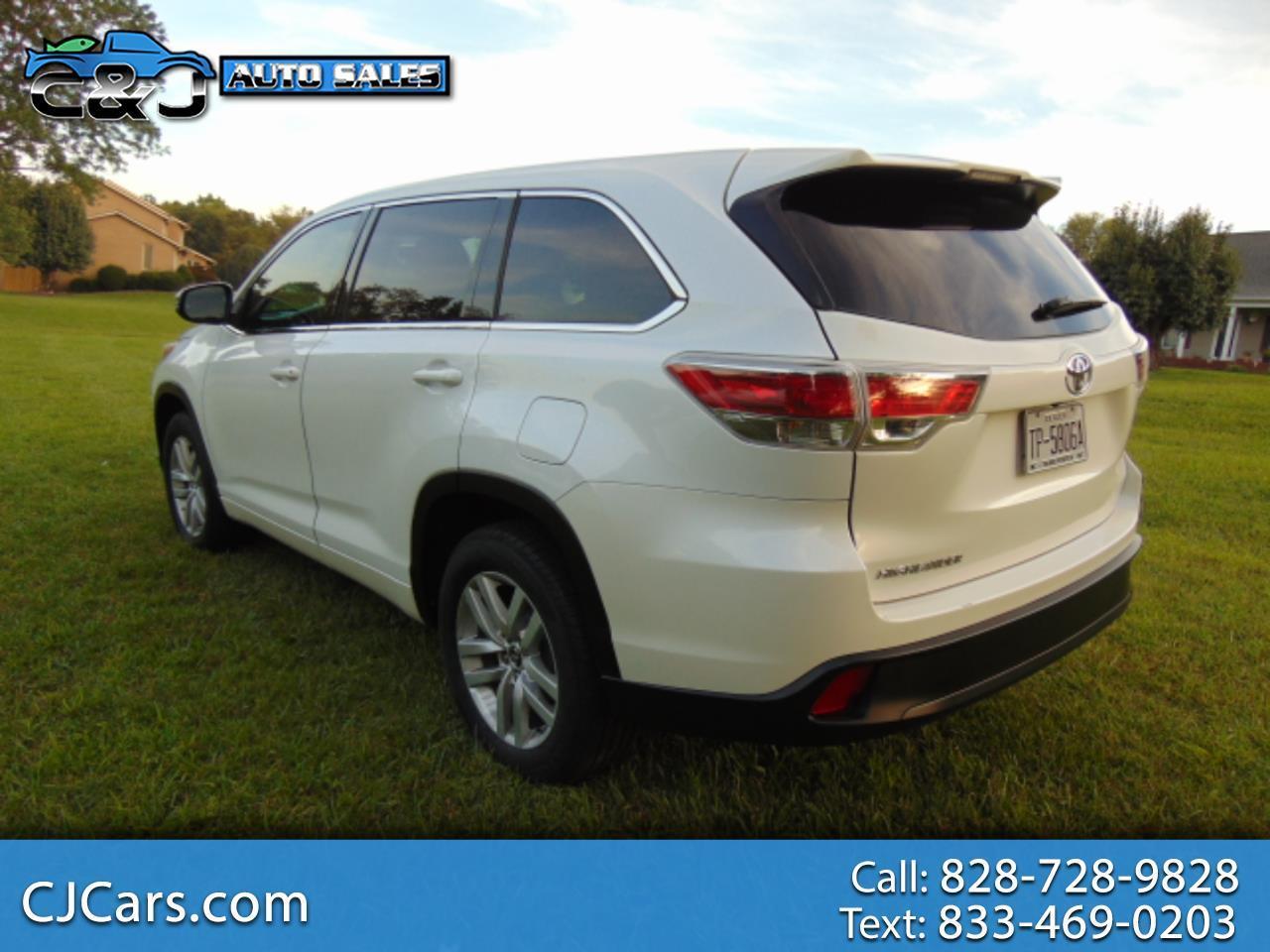 Toyota Highlander LE FWD V6 2016