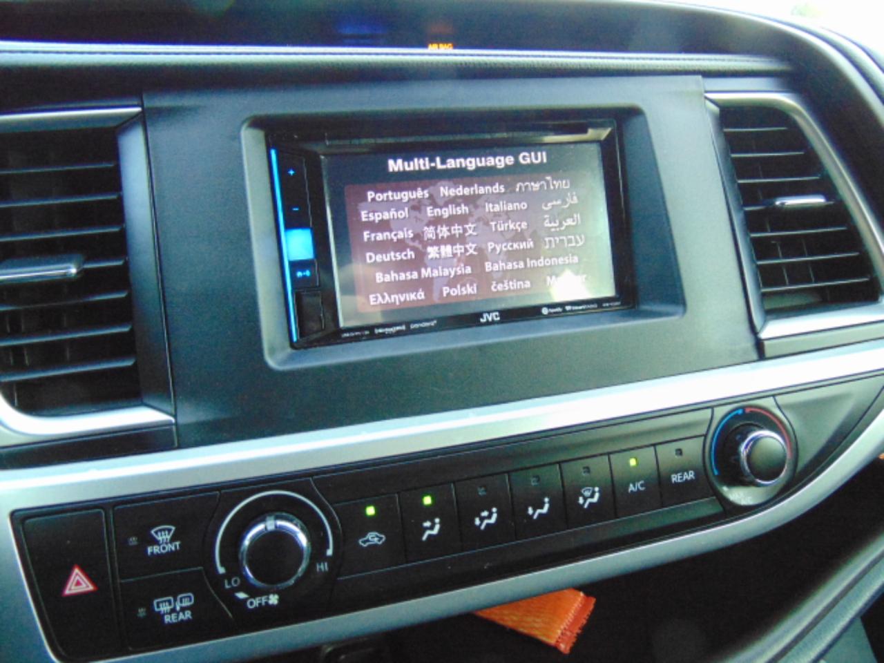 Toyota Highlander LE FWD V6 2016