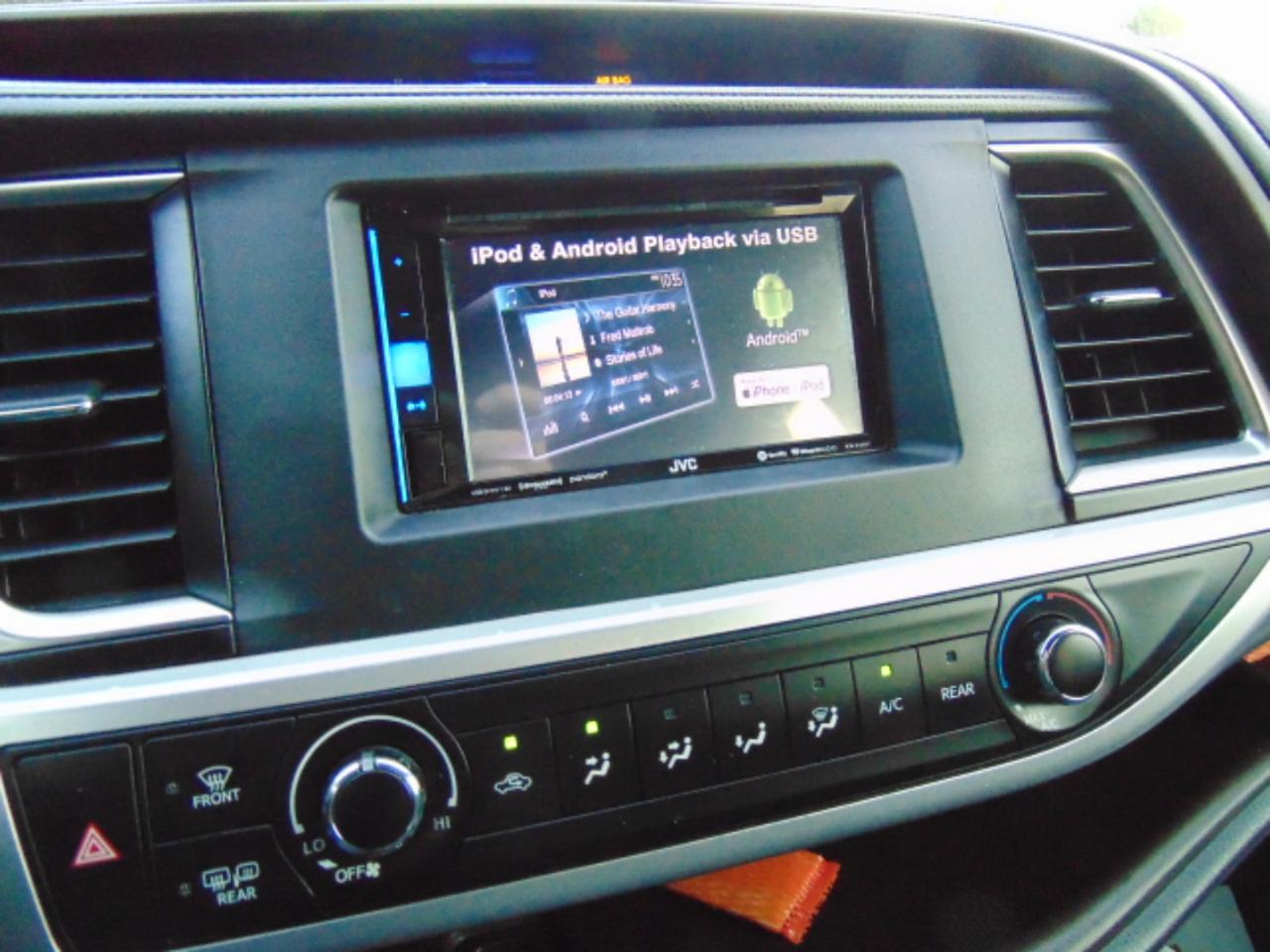 Toyota Highlander LE FWD V6 2016