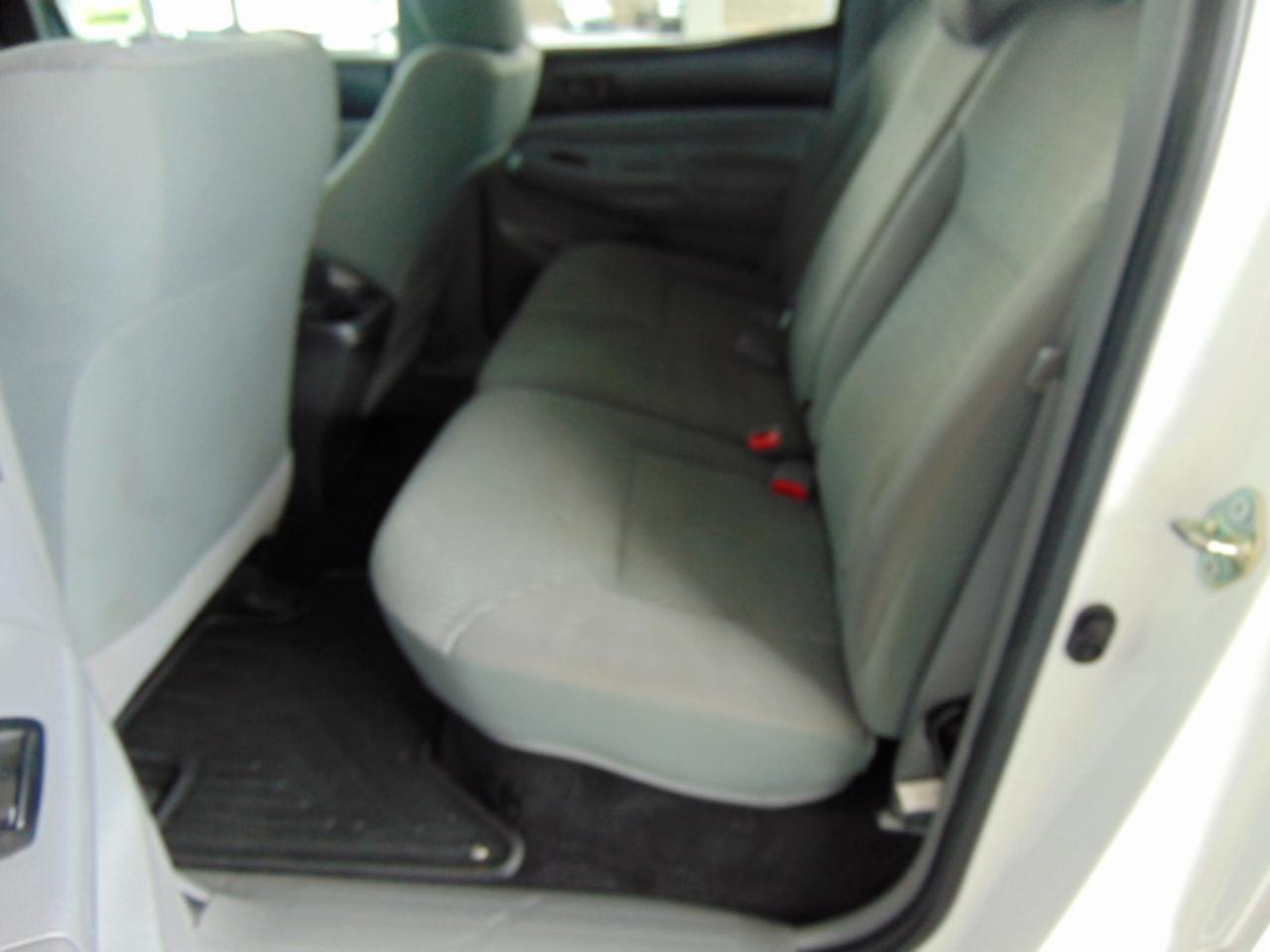 Toyota Tacoma Double Cab V6 5AT 4WD 2014