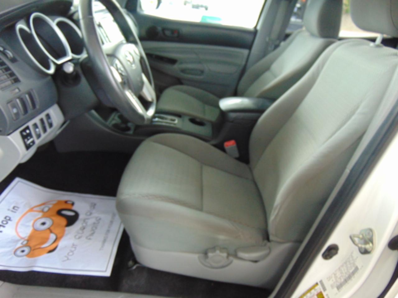 Toyota Tacoma Double Cab V6 5AT 4WD 2014