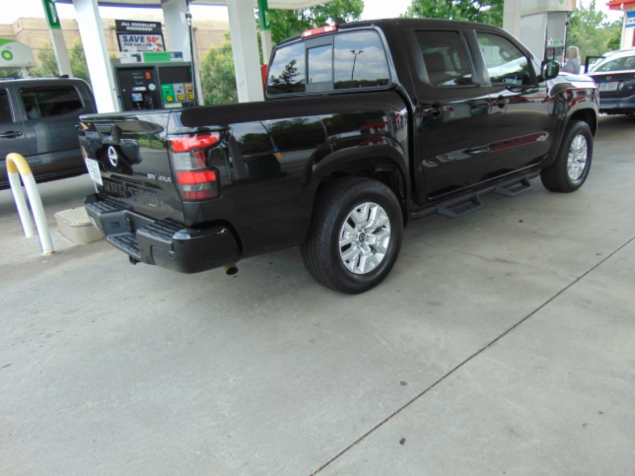 Nissan Frontier SV Crew Cab 4WD 2022