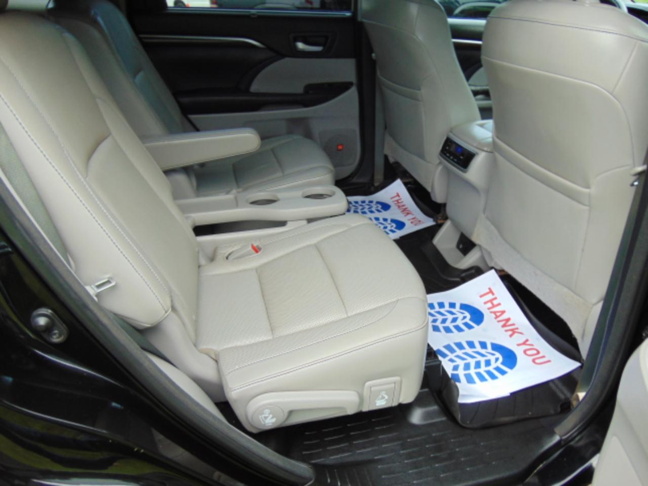 Toyota Highlander Limited FWD V6 2015