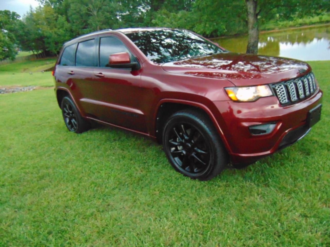 Jeep Grand Cherokee Laredo E 2WD 2021