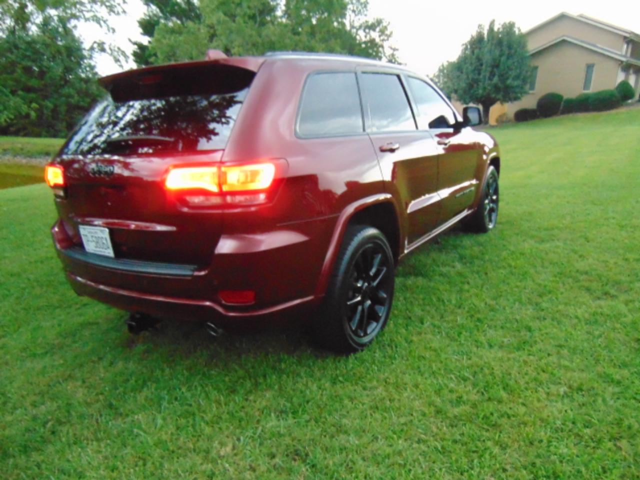 Jeep Grand Cherokee Laredo E 2WD 2021