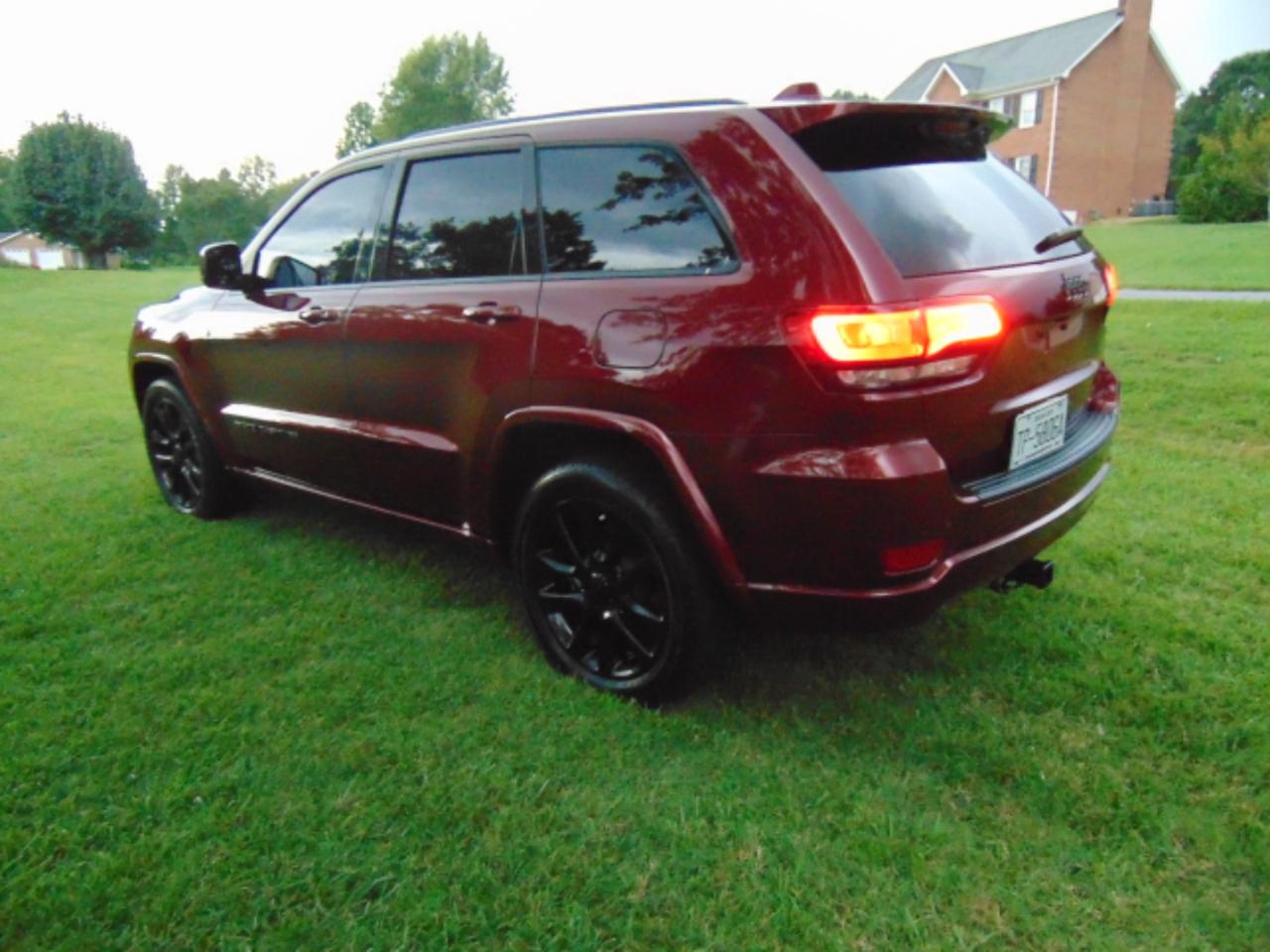 Jeep Grand Cherokee Laredo E 2WD 2021