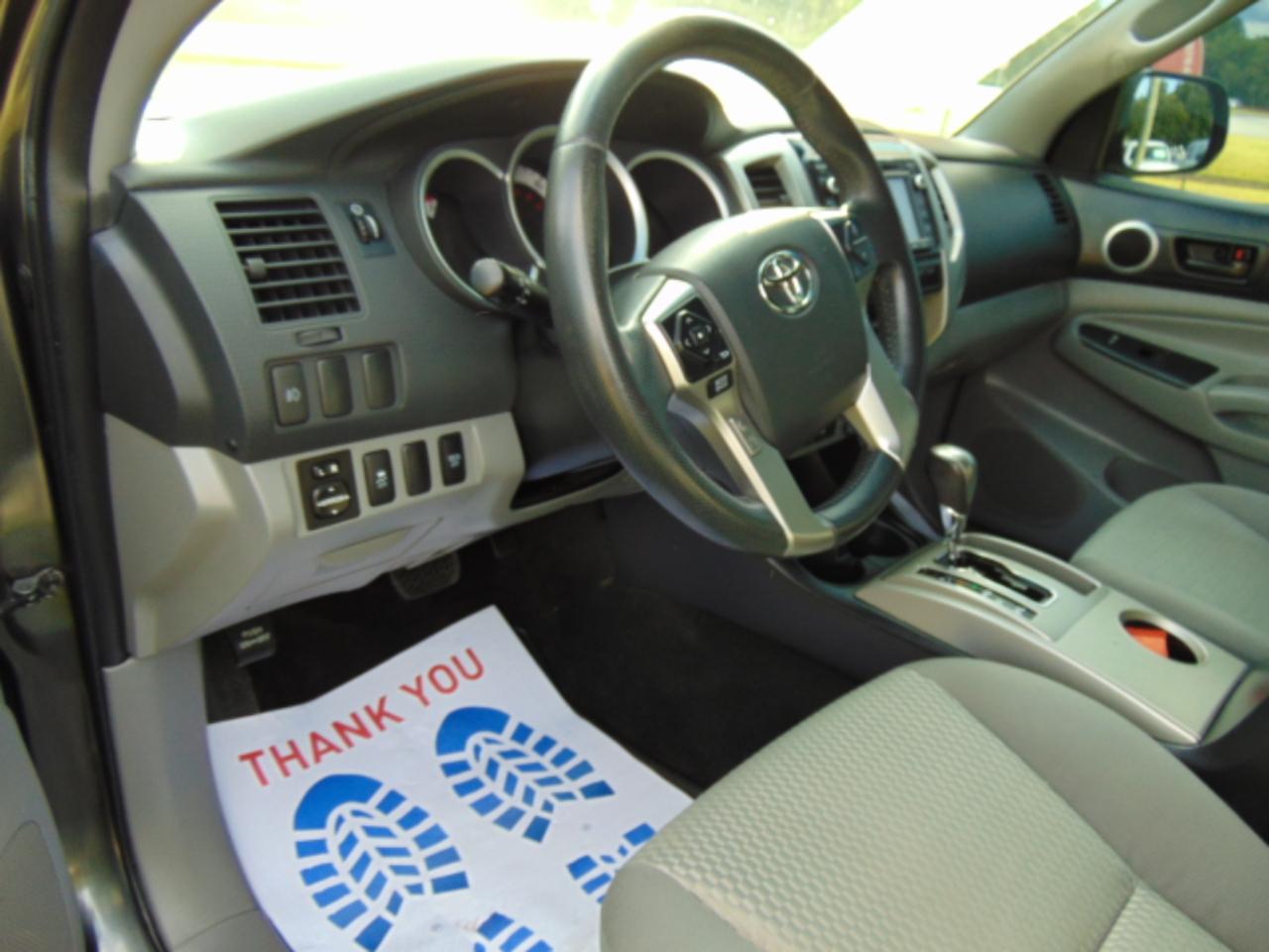 Toyota Tacoma Double Cab Long Bed V6 5AT 4WD 2015