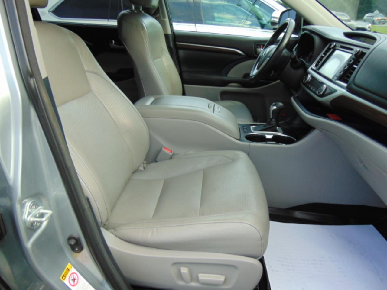 Toyota Highlander Limited AWD V6 2015