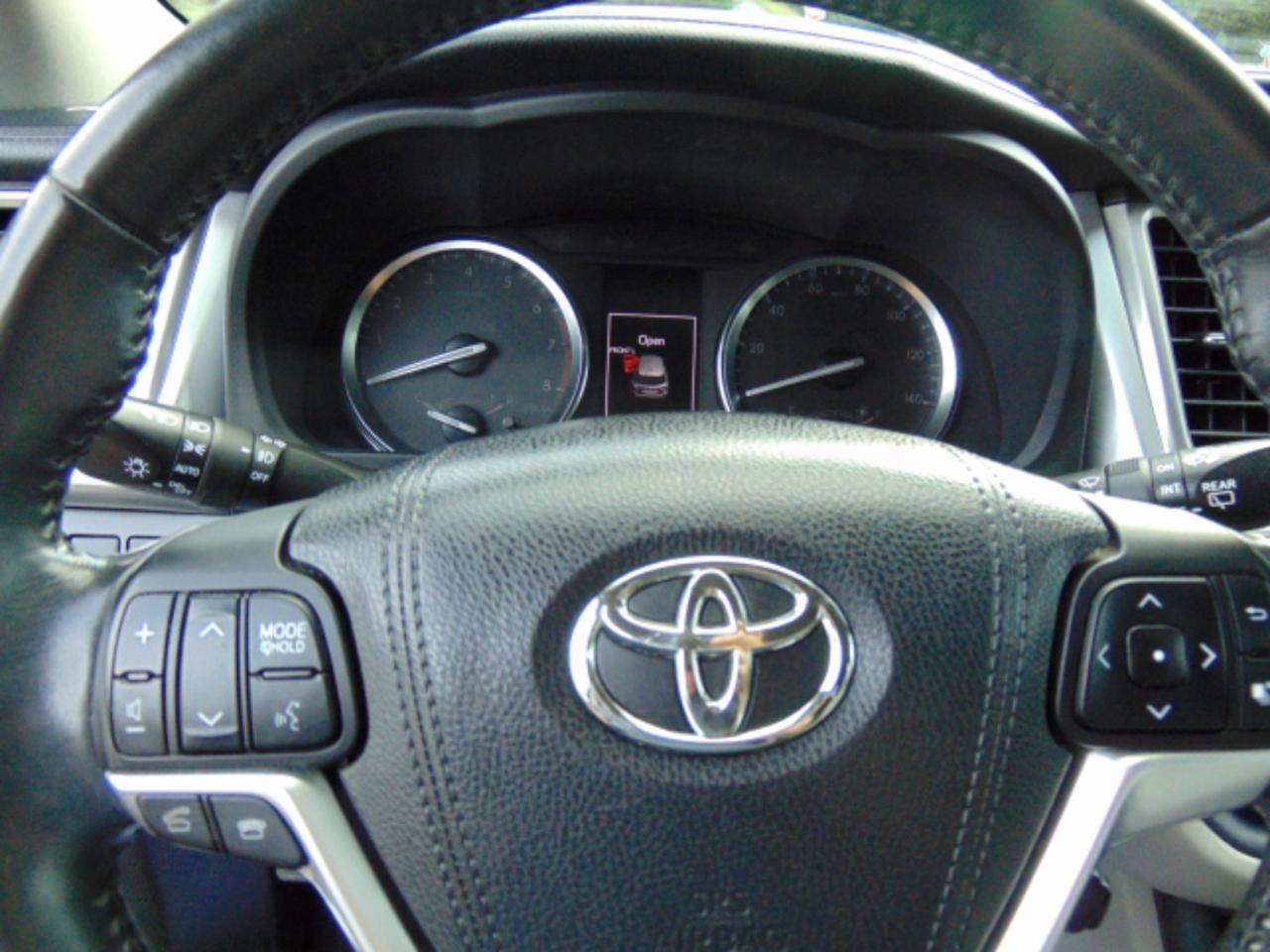 Toyota Highlander Limited AWD V6 2015