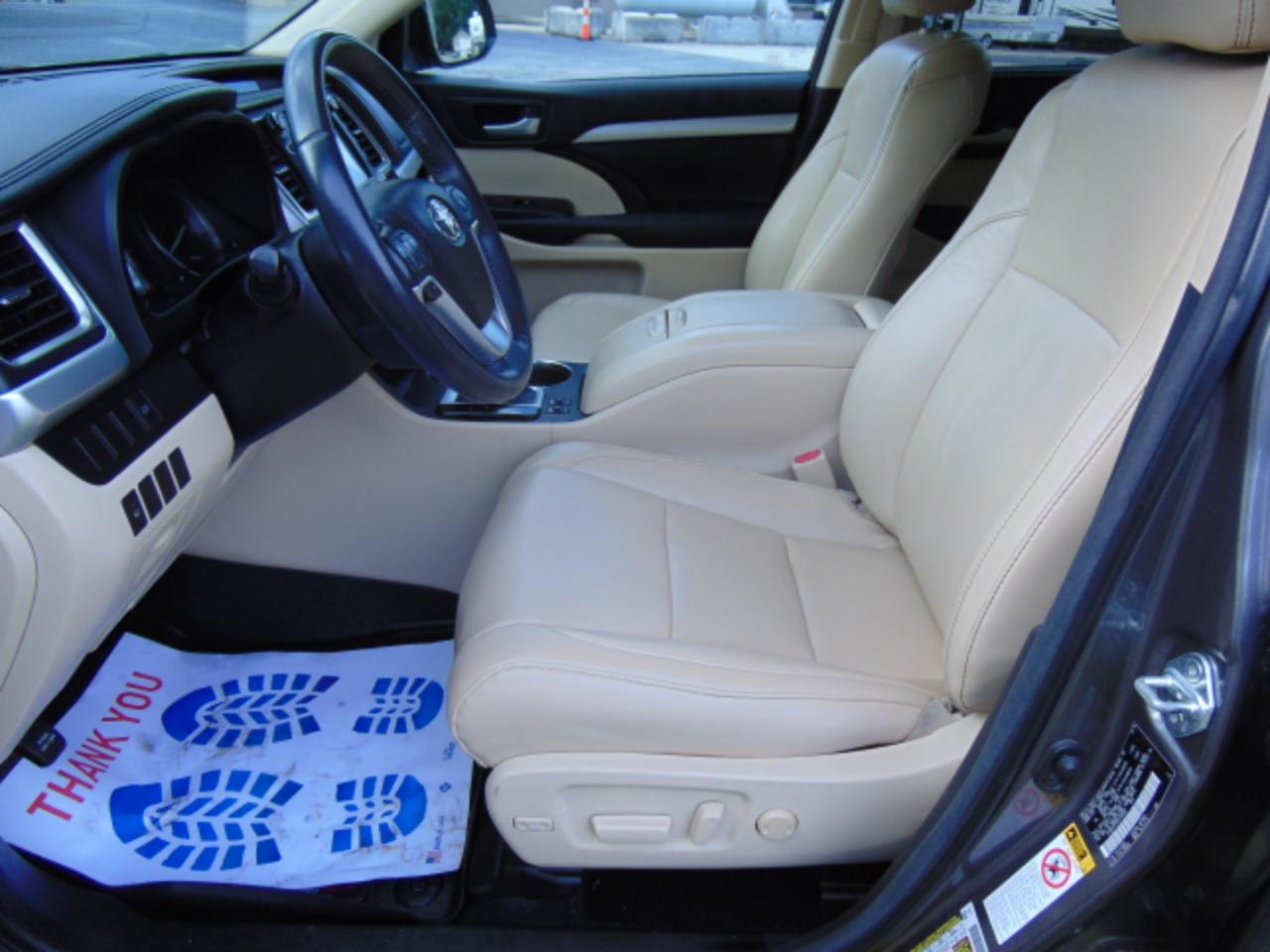 Toyota Highlander XLE FWD V6 2016
