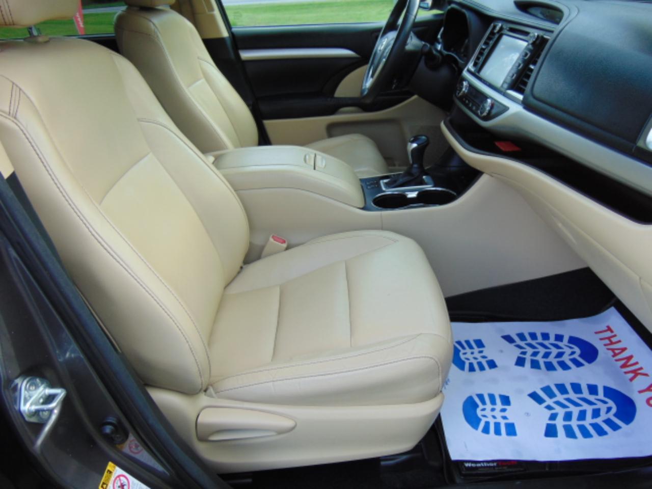 Toyota Highlander XLE FWD V6 2016