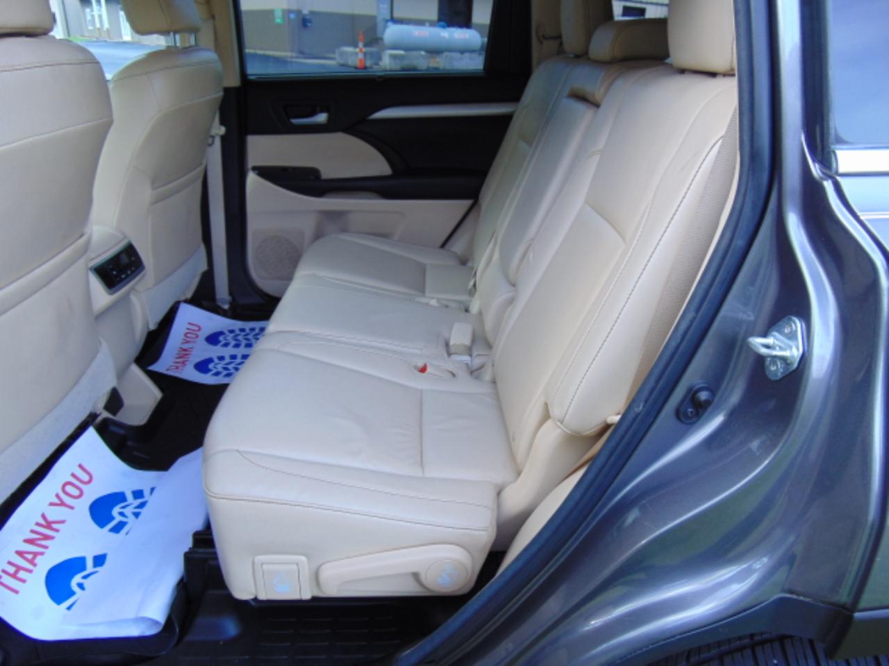 Toyota Highlander XLE FWD V6 2016