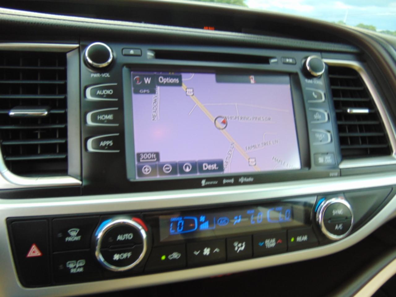Toyota Highlander XLE FWD V6 2016