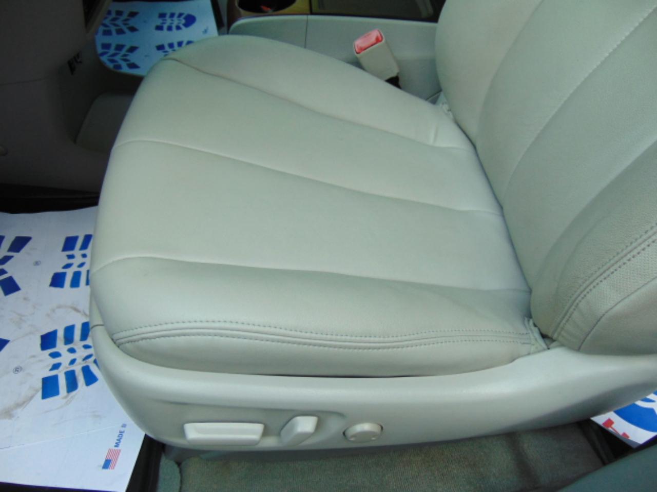 Toyota Sienna XLE FWD 8-Passenger V6 2014