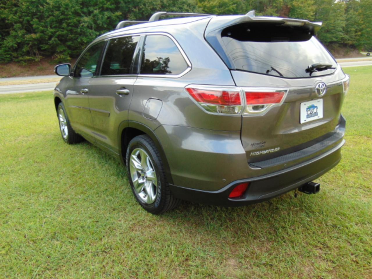 Toyota Highlander Limited FWD V6 2016
