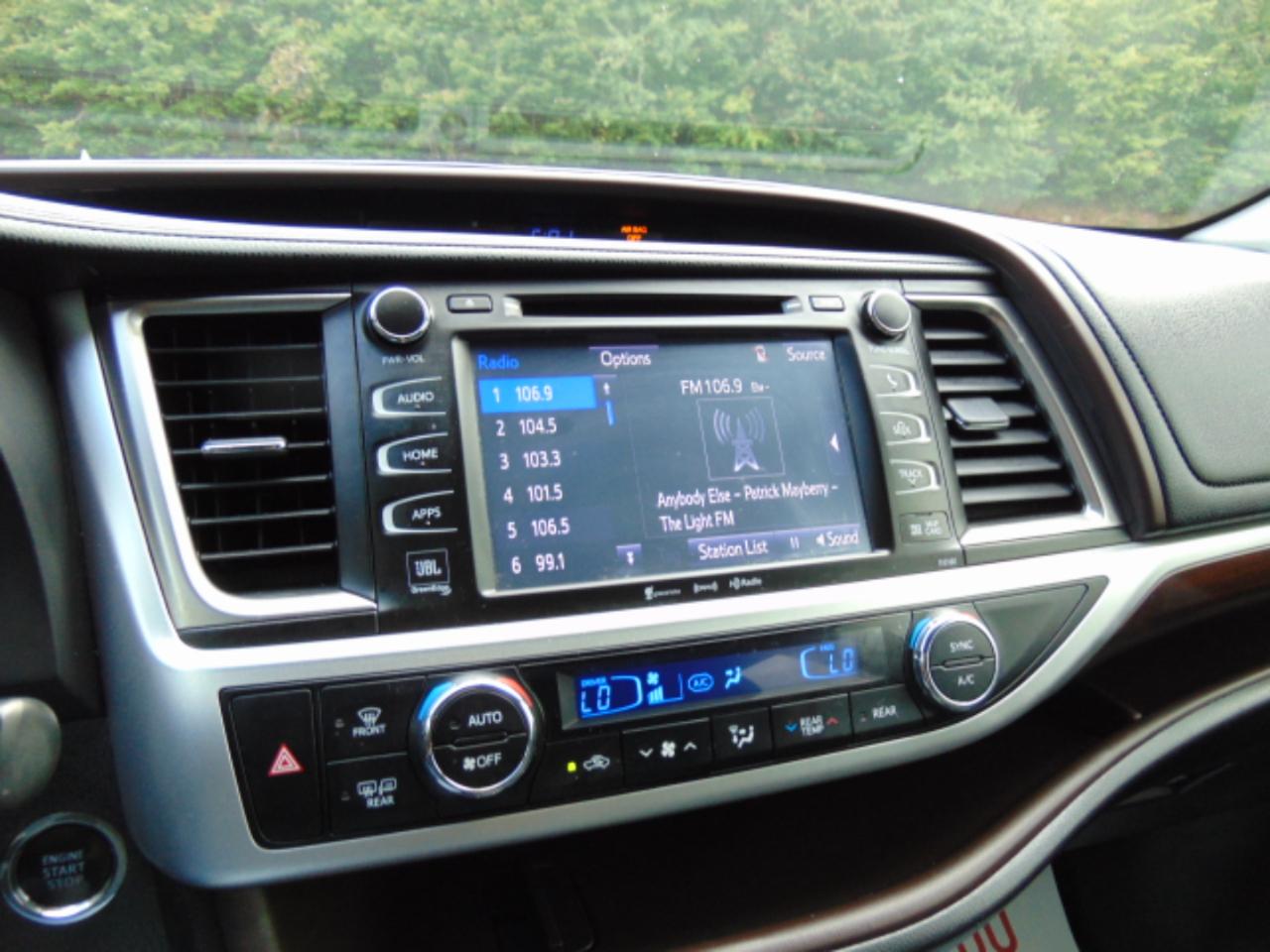 Toyota Highlander Limited FWD V6 2016